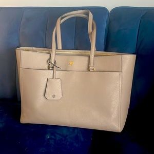 Tory Burch, Robinson Lg computer tote, taupe with gold hardware, good condition